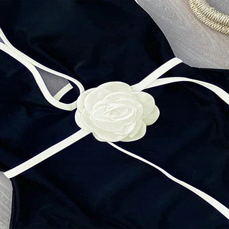 Damen Eleganter Hochgeschnittener Badeanzug mit floralen Akzenten Drune