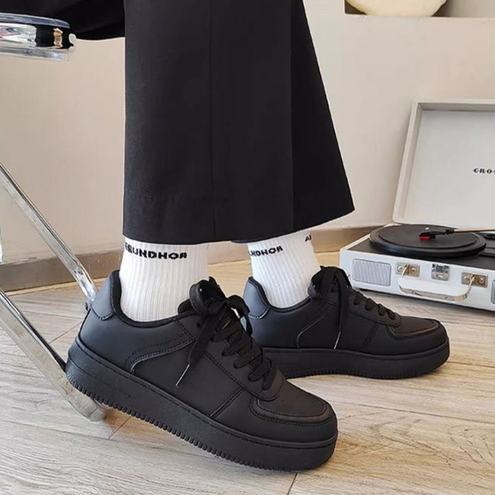 Damen Schnür-Sneaker aus hochwertigem Kunstleder mit rutschfester Sohle Drune
