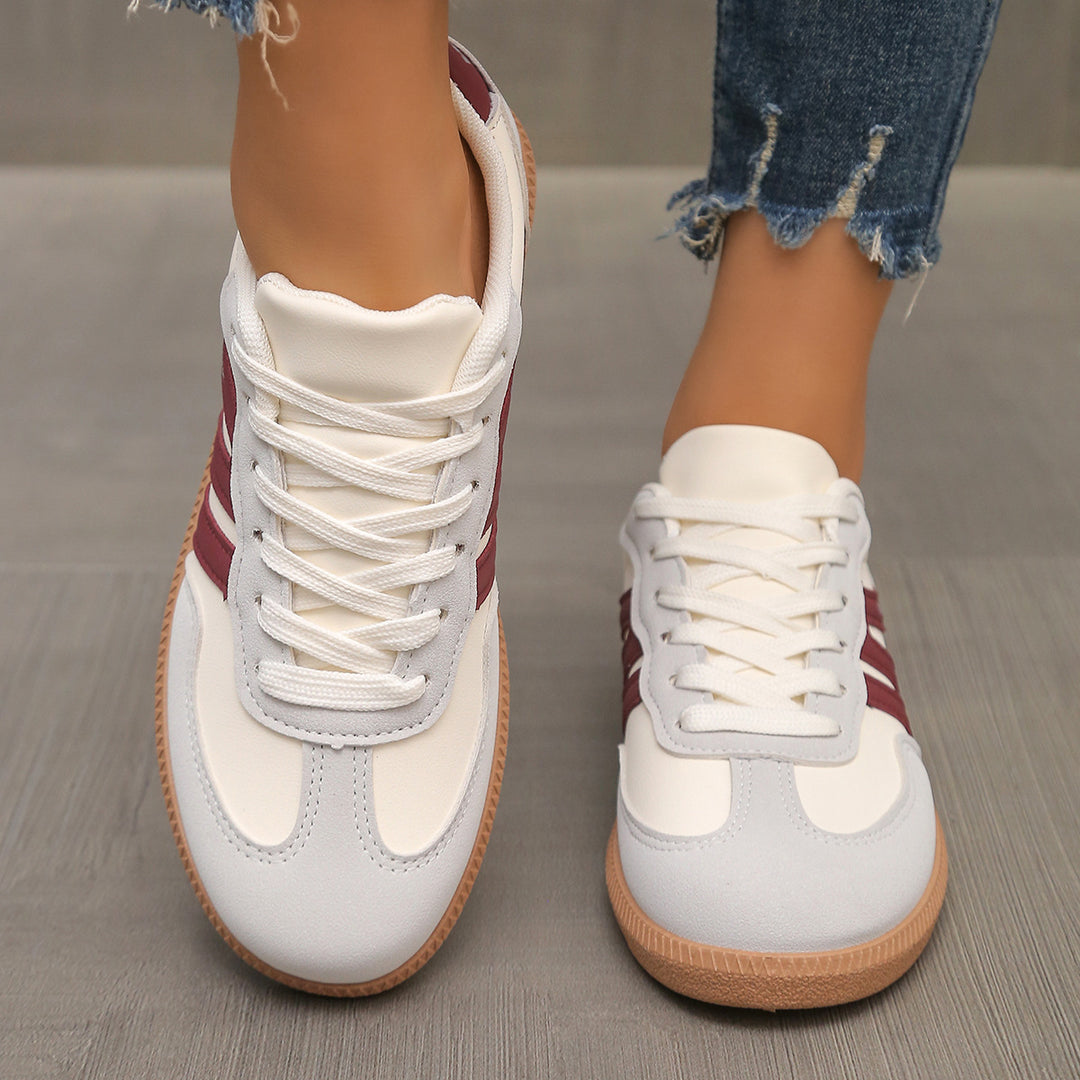 Damen Sportliche Retro‑Sneaker mit gepolstertem Schaft und profilierter Gummisohle Drune