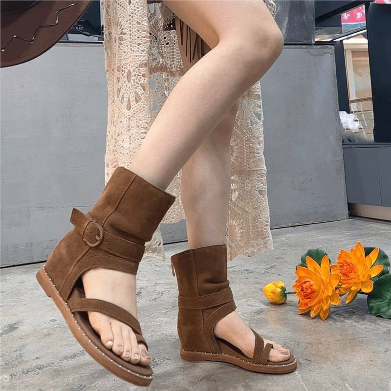 Damen knöchelhohe Veloursleder‑Sandalette mit Zehenring und verstellbarem Schaftriemen Drune