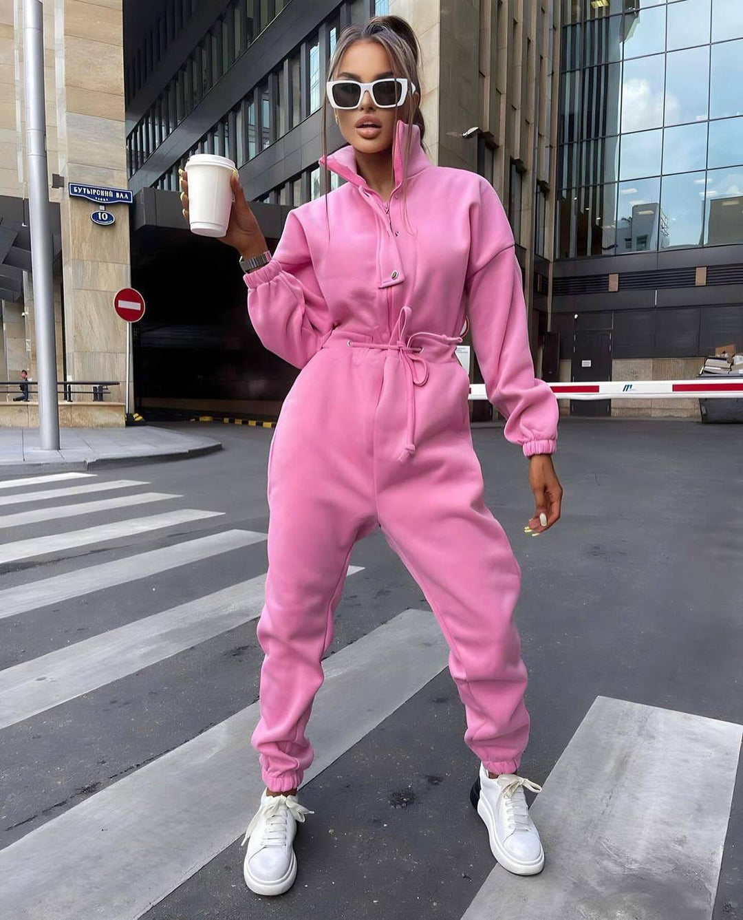 Damen taillierter Velours-Jumpsuit mit Tunnelzug Stehkragen und elastischen Bündchen Drune