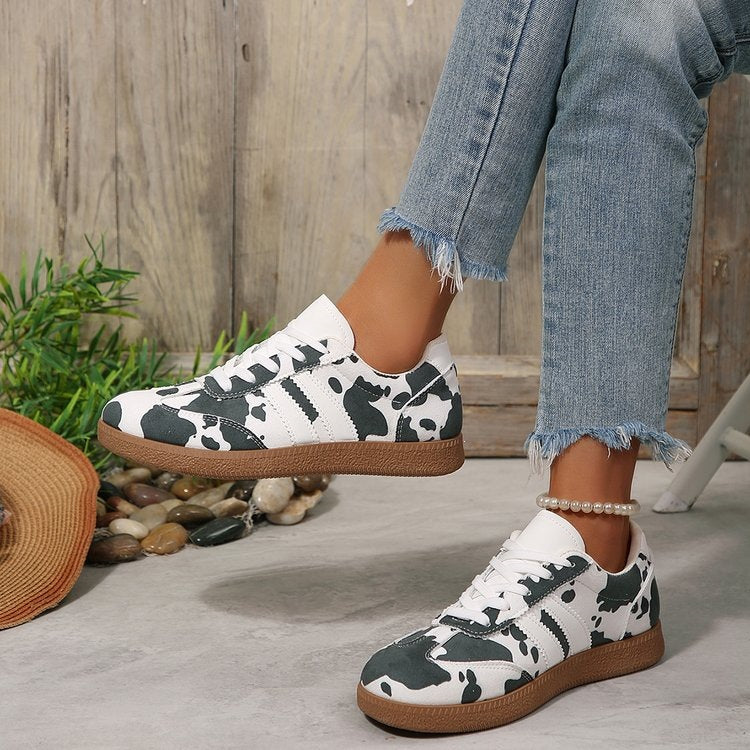 Damen Retro-Lowtop-Sneaker mit Kuhflecken-Print und gepolsterter Komfortsohle Drune