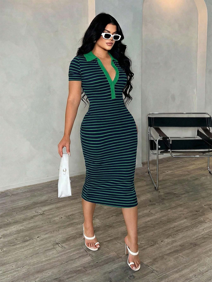 Damen Figurbetontes Polokleid im Streifen‑Look aus Rippstrick mit kurzem Ärmel Drune