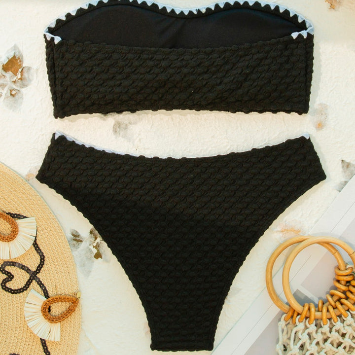 Damen Bandeau-Bikini mit strukturiertem Obermaterial und geschmackvollen Akzenten Drune
