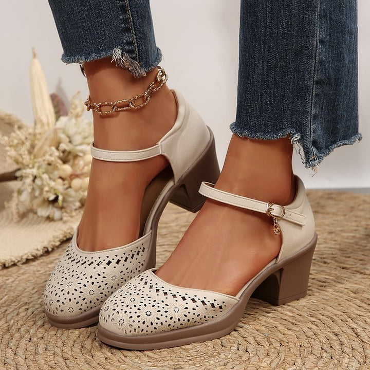 Damen Mary-Jane Pumps mit mittelhohem Blockabsatz, perforiertem Obermaterial und gepolstertem Komfortfußbett Drune