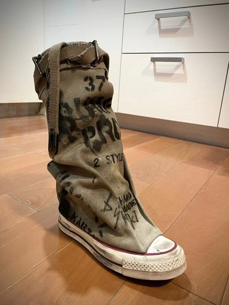 Damen Slouchy Canvas-High-Top Sneaker-Stiefel mit Gurt und Graffiti-Print Drune