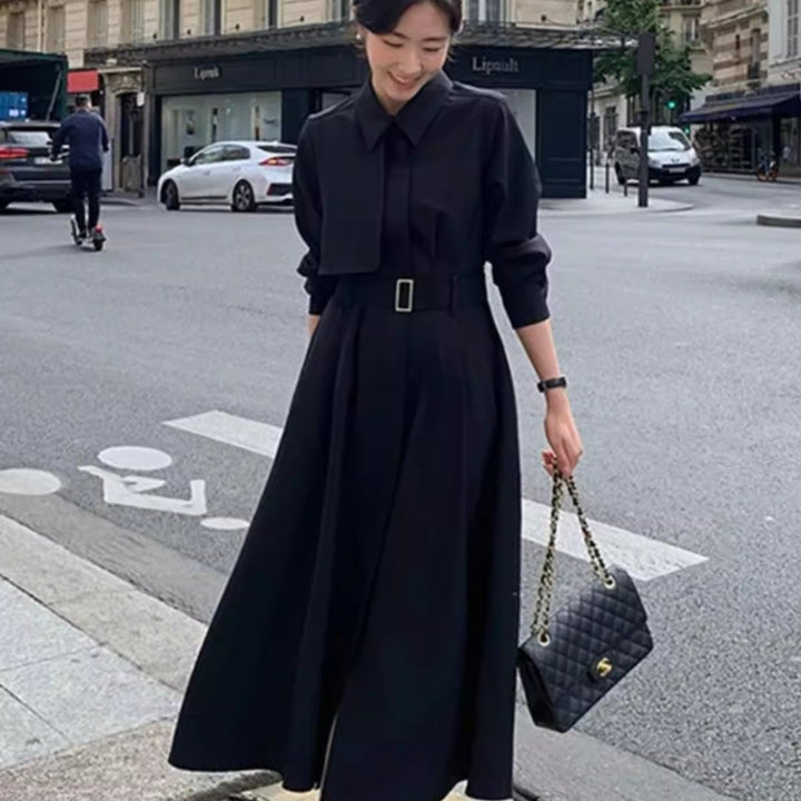 Damen Modernes Hemdblusen-Maxikleid mit taillierendem Stoffgürtel und weitem Tellerrock Drune