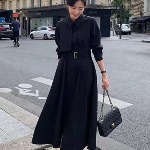 Damen Modernes Hemdblusen-Maxikleid mit taillierendem Stoffgürtel und weitem Tellerrock Drune