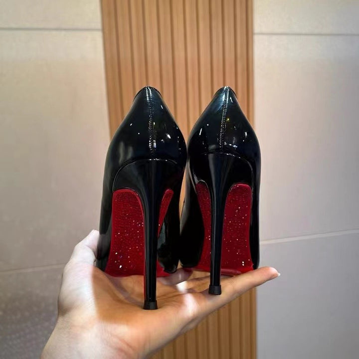 Damen Elegante Lack-Pumps mit spitz zulaufender Silhouette und Stiletto-Absatz Drune