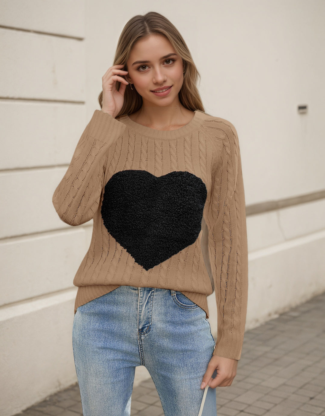 Damen Strickpullover mit Herz-Applikation und luftiger Maschenstruktur Drune