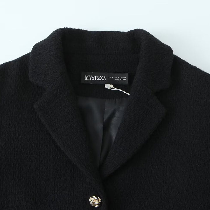 Damen nan kastiger Bouclé-Blazer mit goldenen Rosenknöpfen und gefütterten Pattentaschen Drune
