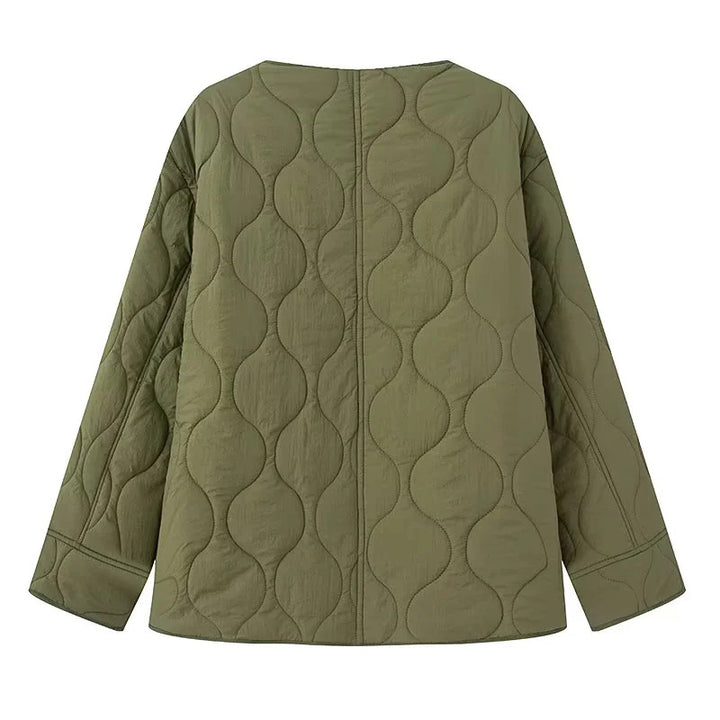 Damen nan gesteppte Übergangsjacke mit Rundhalsausschnitt, Druckknopfverschluss und wellenförmiger Steppung Drune