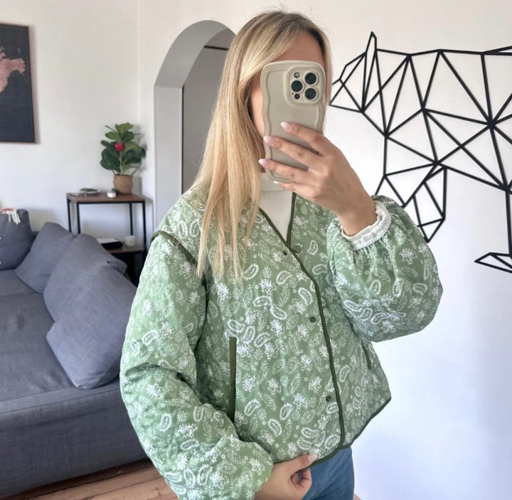 Damen gesteppte Jacke mit floralem Design und praktischen Taschen Drune