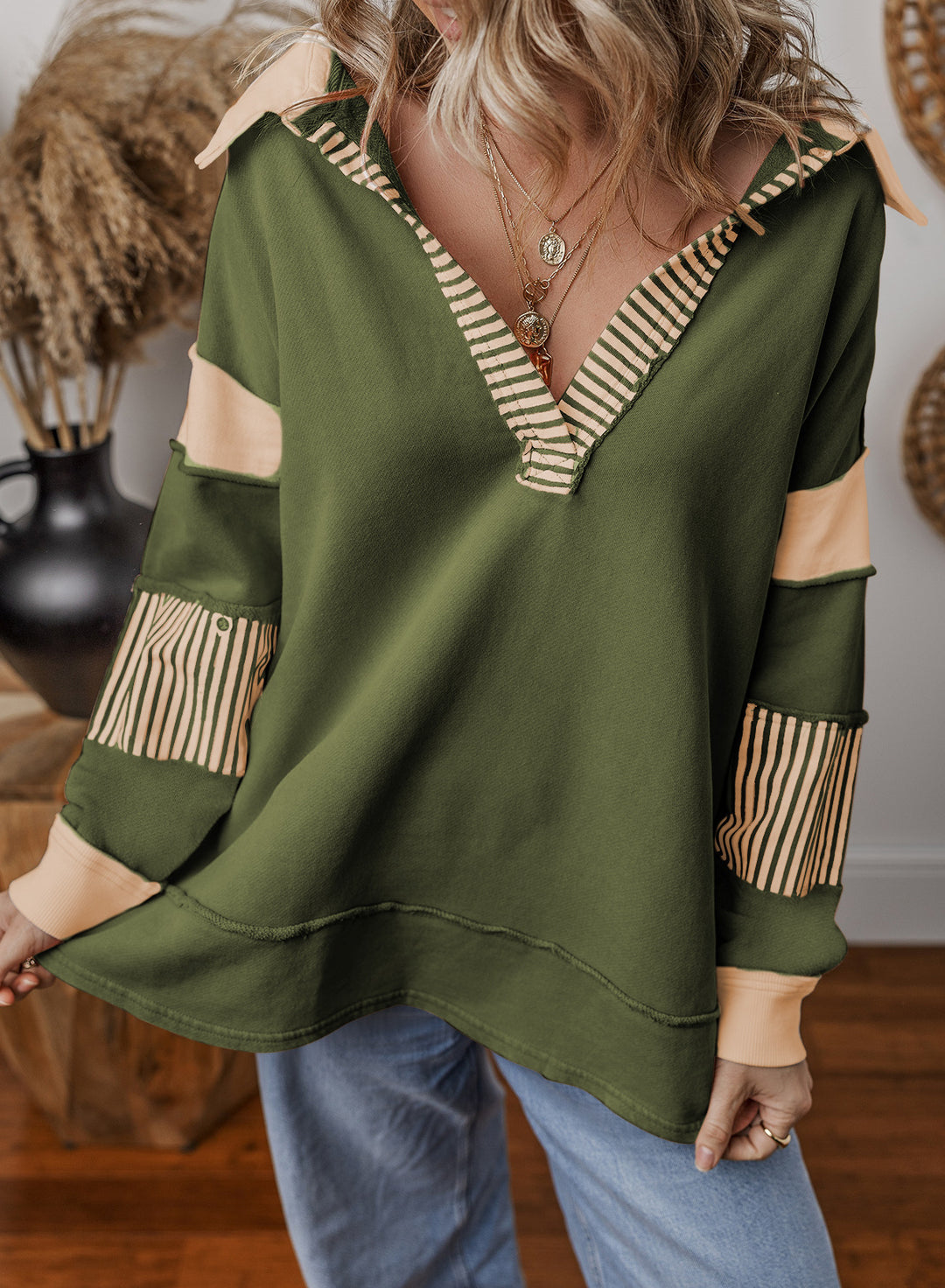 Damen Oversize Sweatshirt mit V-Ausschnitt, gestreiften Ärmelaufsätzen und Kontrastdetails Drune