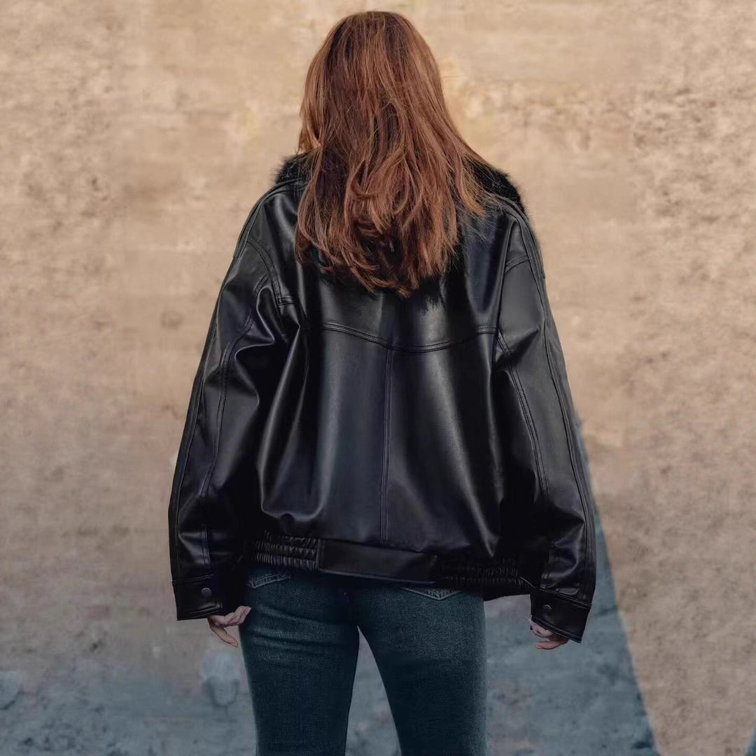 Damen Oversized Kunstleder-Bomberjacke mit kuscheligem Faux‑Fur‑Kragen und aufgesetzten Klappentaschen Drune