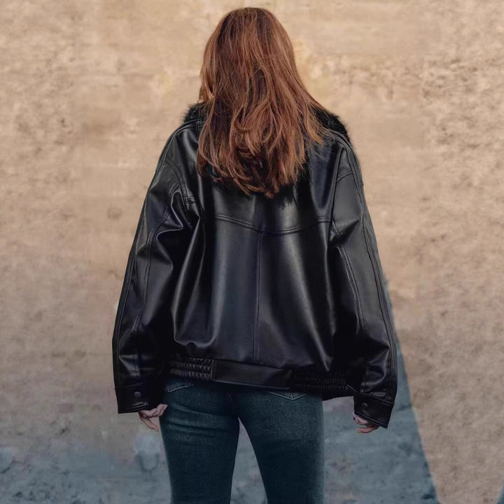 Damen Oversized Kunstleder-Bomberjacke mit kuscheligem Faux‑Fur‑Kragen und aufgesetzten Klappentaschen Drune