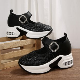 Damen Plateausneaker-Mules mit gestricktem Obermaterial, Schmuckriemen und skulpturierter Luftsohle Drune