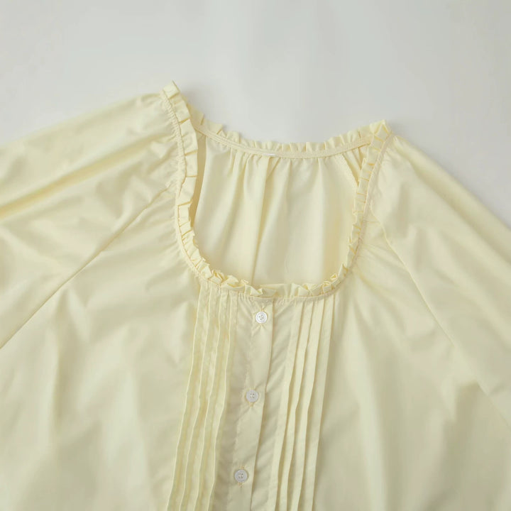Damen Schlichte Chiffonbluse mit Rüschensaum, kurzen Ärmeln und Biesen-Front Drune