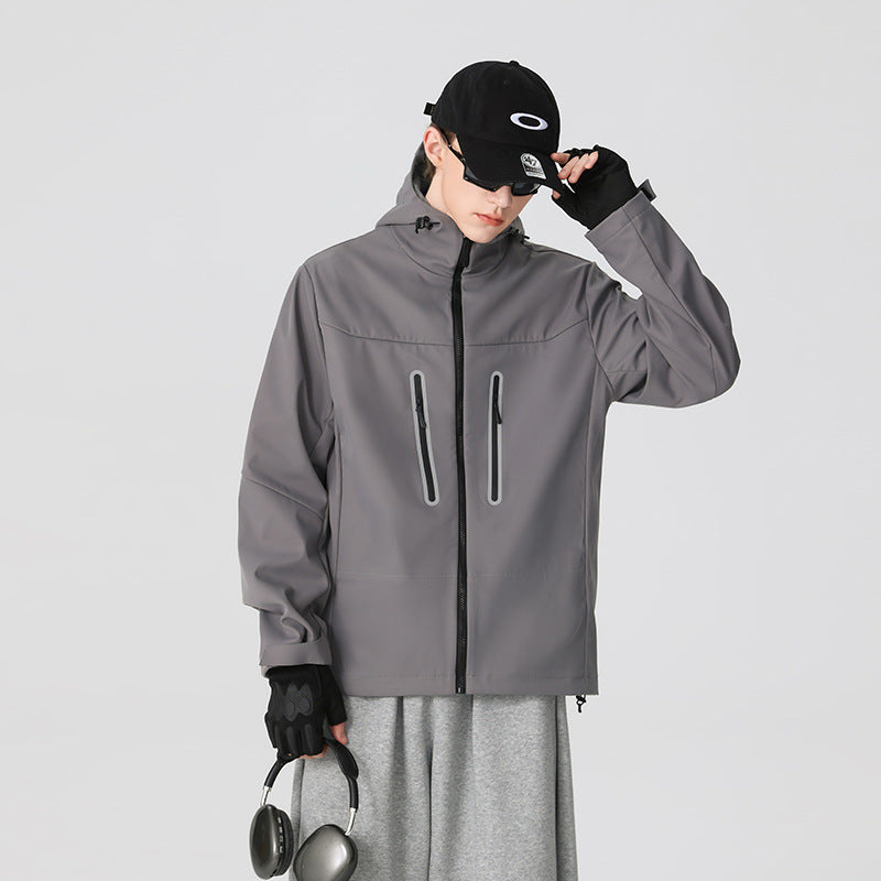 Herren Multifunktions-Softshelljacke mit ergonomischem Wetterschutz, verstellbarer Kapuze und senkrechten Reißverschlusstaschen Drune