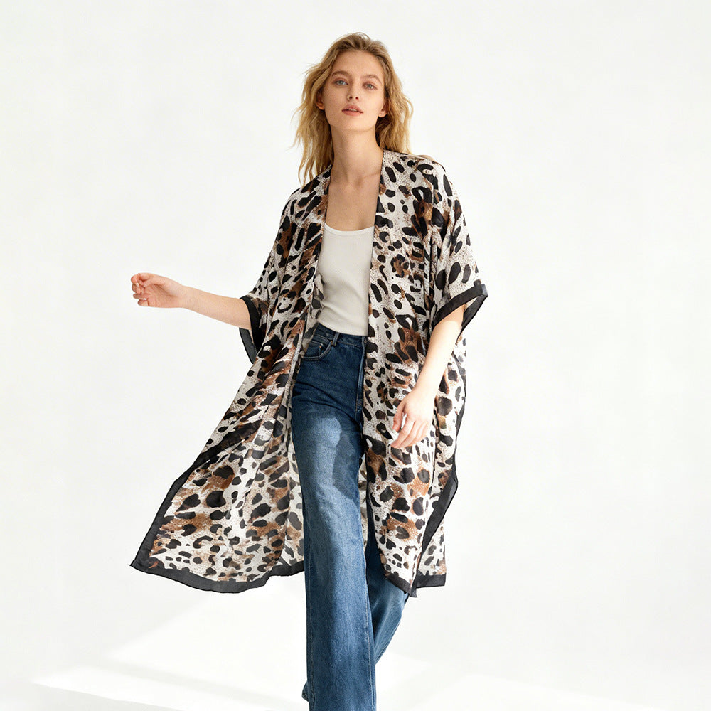 Damen Viskoseleichter Kimono-Überwurf im Oversize-Schnitt mit Leopardenjacquard Drune