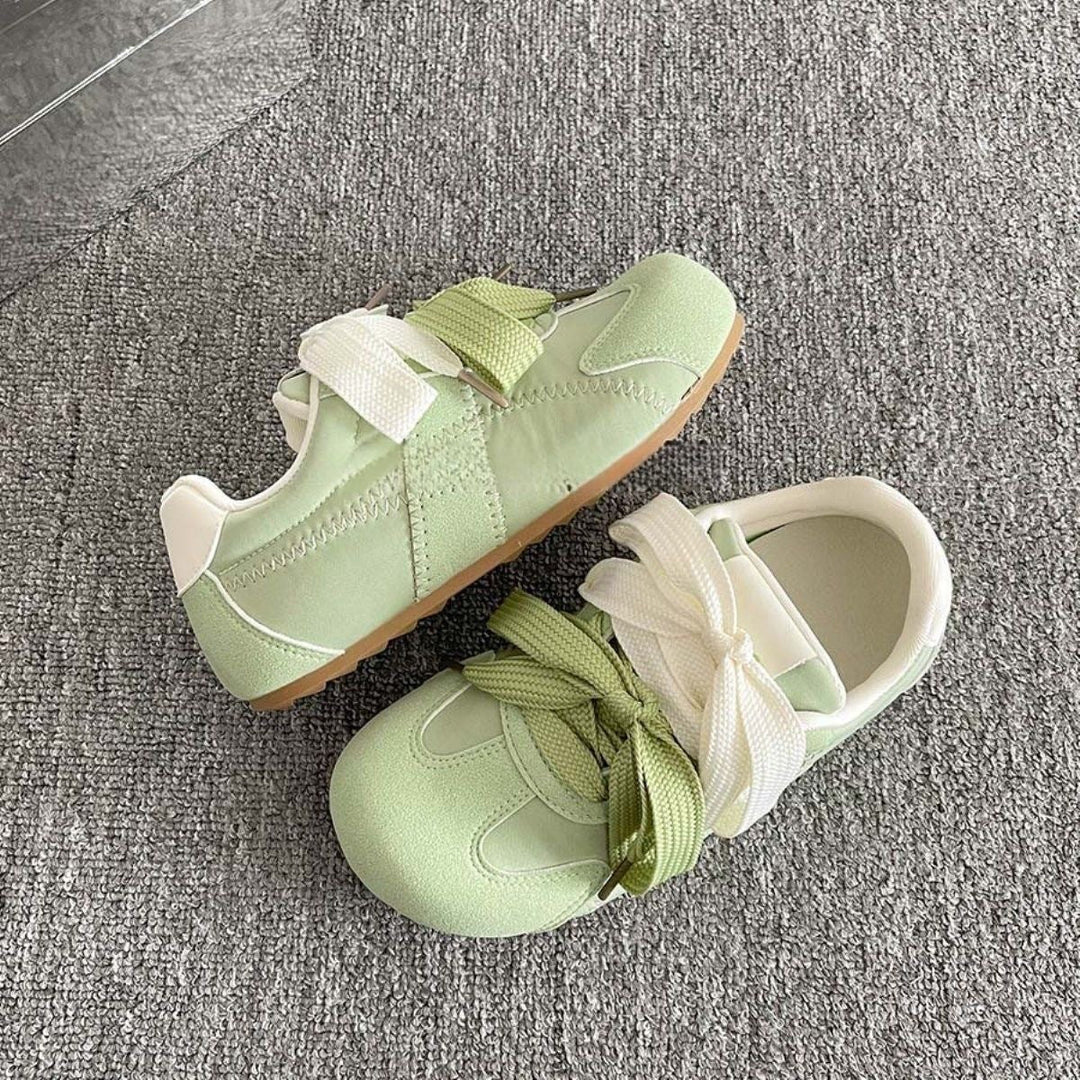 Damen modische Sneakers mit besonders weichem Obermaterial und einstellbarem Klettverschluss Drune