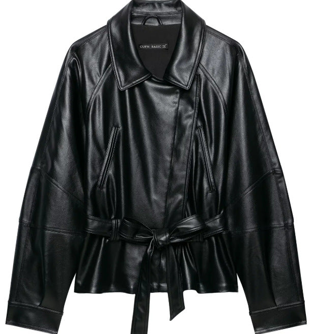 Damen Kurzjacke aus veganem Leder mit Taillengürtel und überschnittenen Schultern Drune