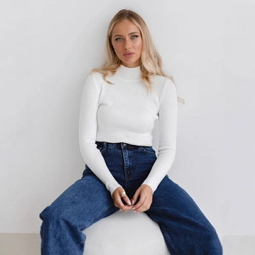 Damen Kurzgeschnittener Rippstrick‑Rollkragenpullover mit taillierter Passform Drune