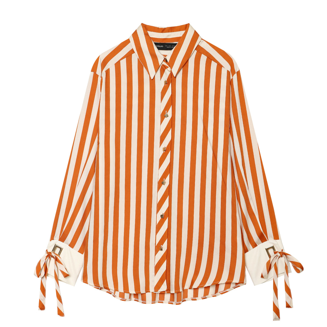Damen nan oversized Hemdbluse mit Kentkragen, durchgehender Knopfleiste, markanten Manschetten mit Schnürdetail und feinem Streifenmuster Drune