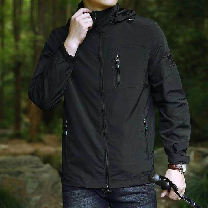 Herren Atmungsaktive Trekking‑Shelljacke mit Kapuze, Brusttasche & Reißverschlusstaschen Drune