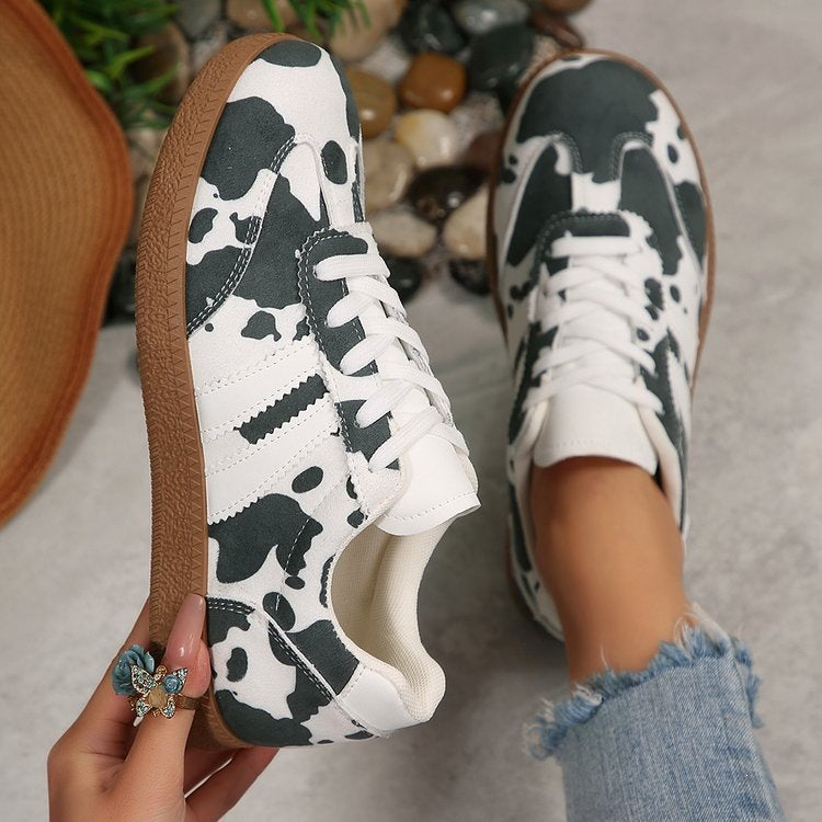 Damen Retro-Lowtop-Sneaker mit Kuhflecken-Print und gepolsterter Komfortsohle Drune