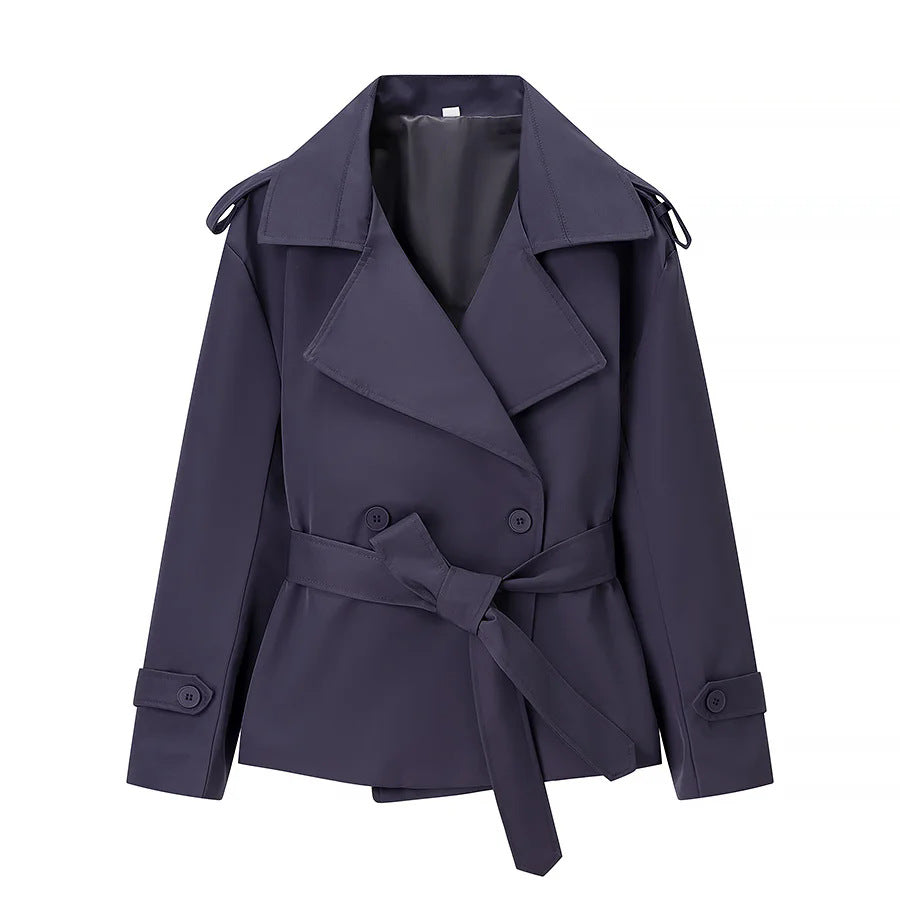 Damen nan kurzer taillierter Trenchcoat mit weitem Revers, Schulterklappen und Bindegürtel Drune