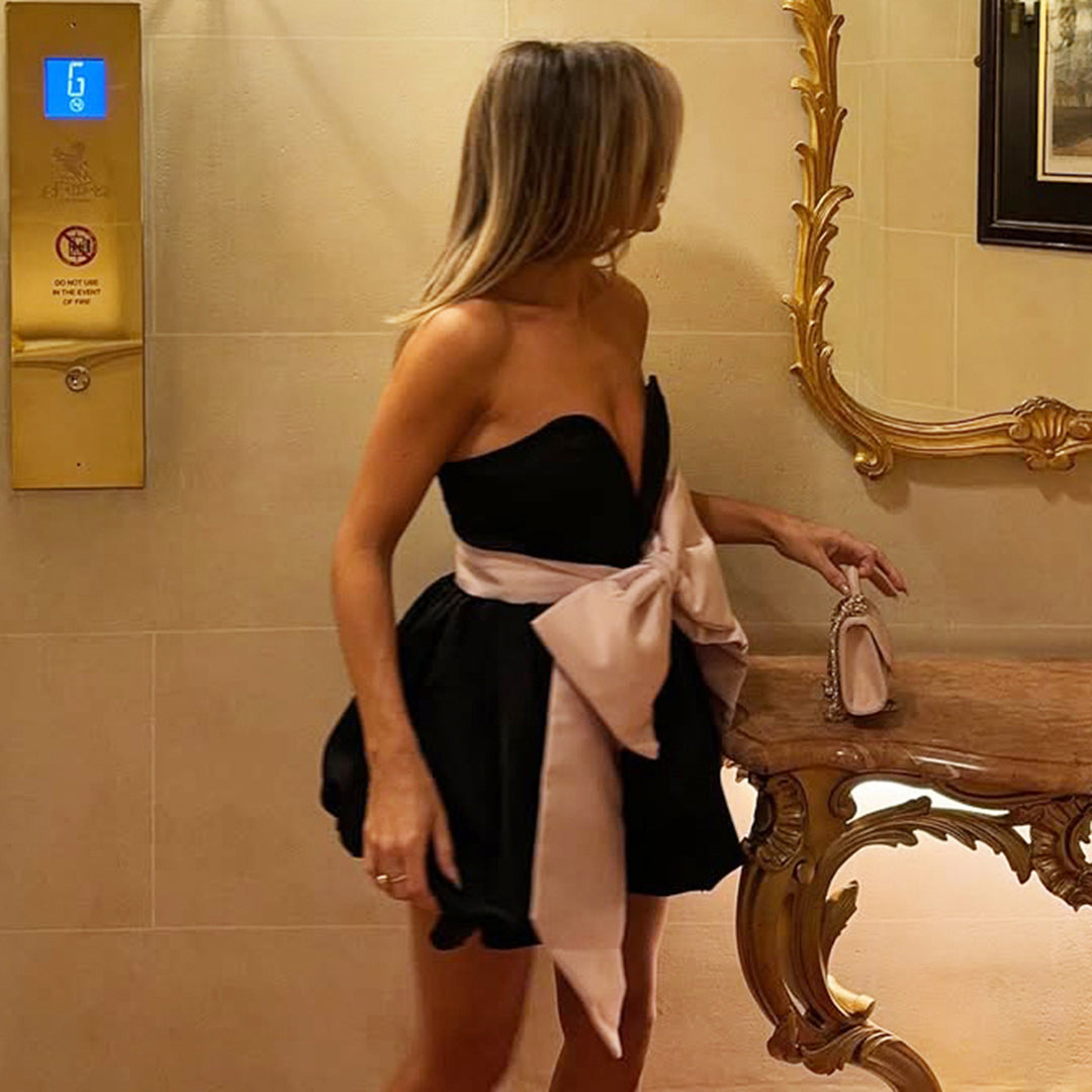 Damen festliches Abendkleid mit voluminösem Rock und tailliertem Oberteil Drune