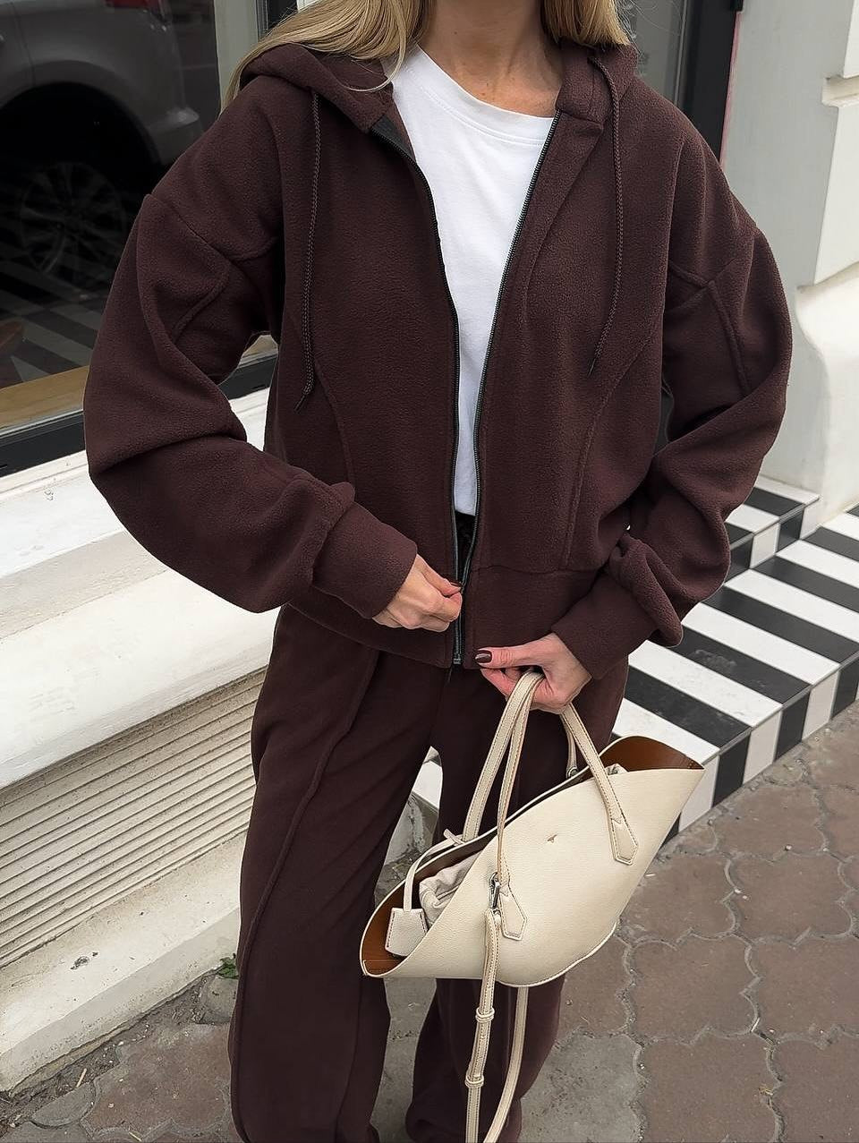 Damen Fleece-Lounge-Set mit kurzem Reißverschluss-Hoodie und taillenhoher Kordel-Jogginghose Drune