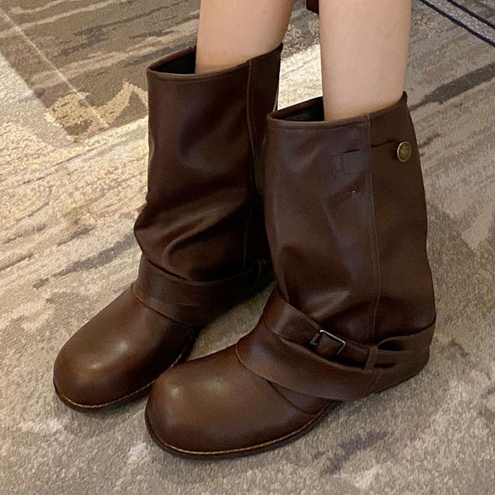 Damen Slouch‑Bikerstiefel mit gerafftem Schaft, Zierschnalle und flachem Profilabsatz Drune