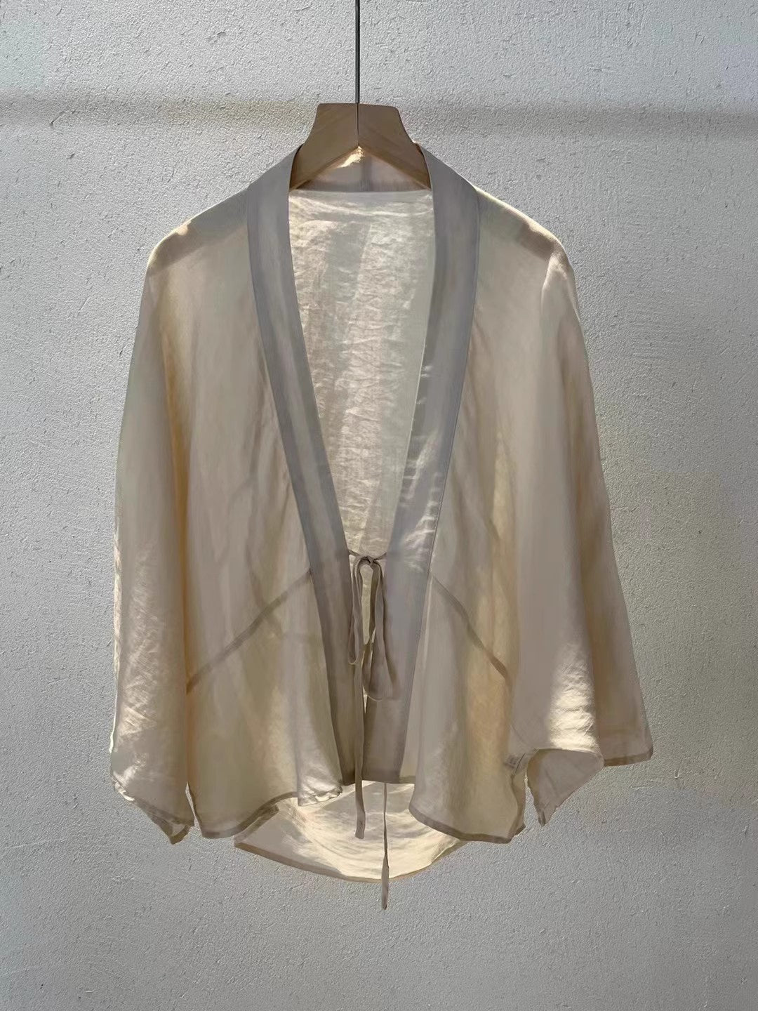 Damen Leichte Durchsichtige Wickeljacke Drune