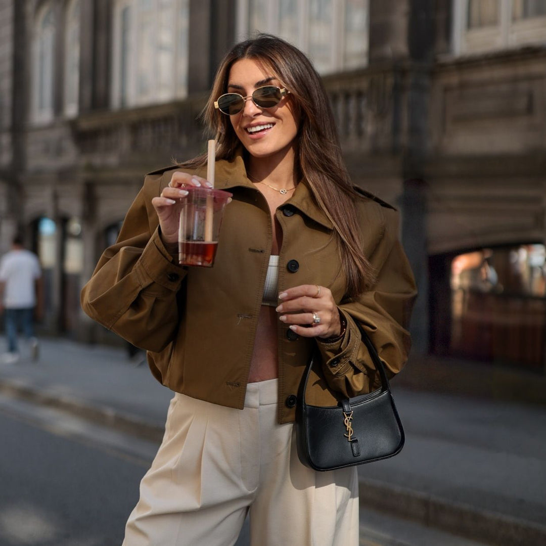 Damen Kurze Boxy‑Trenchjacke mit Faltenblende und Epauletten Drune
