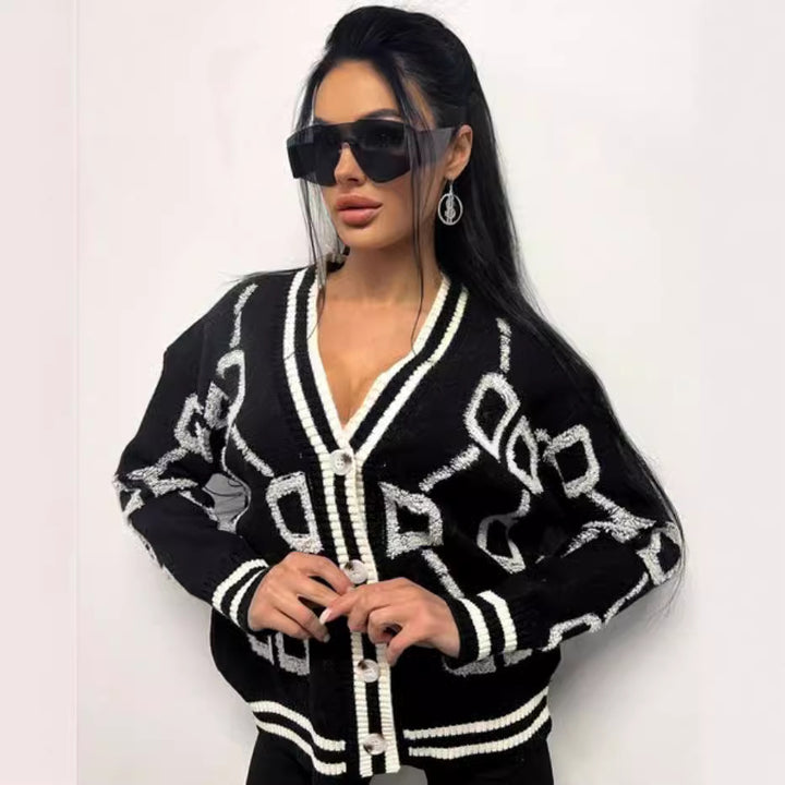 Damen kurz geschnittener Strickcardigan mit geometrischem Muster und Knopfdetails Drune