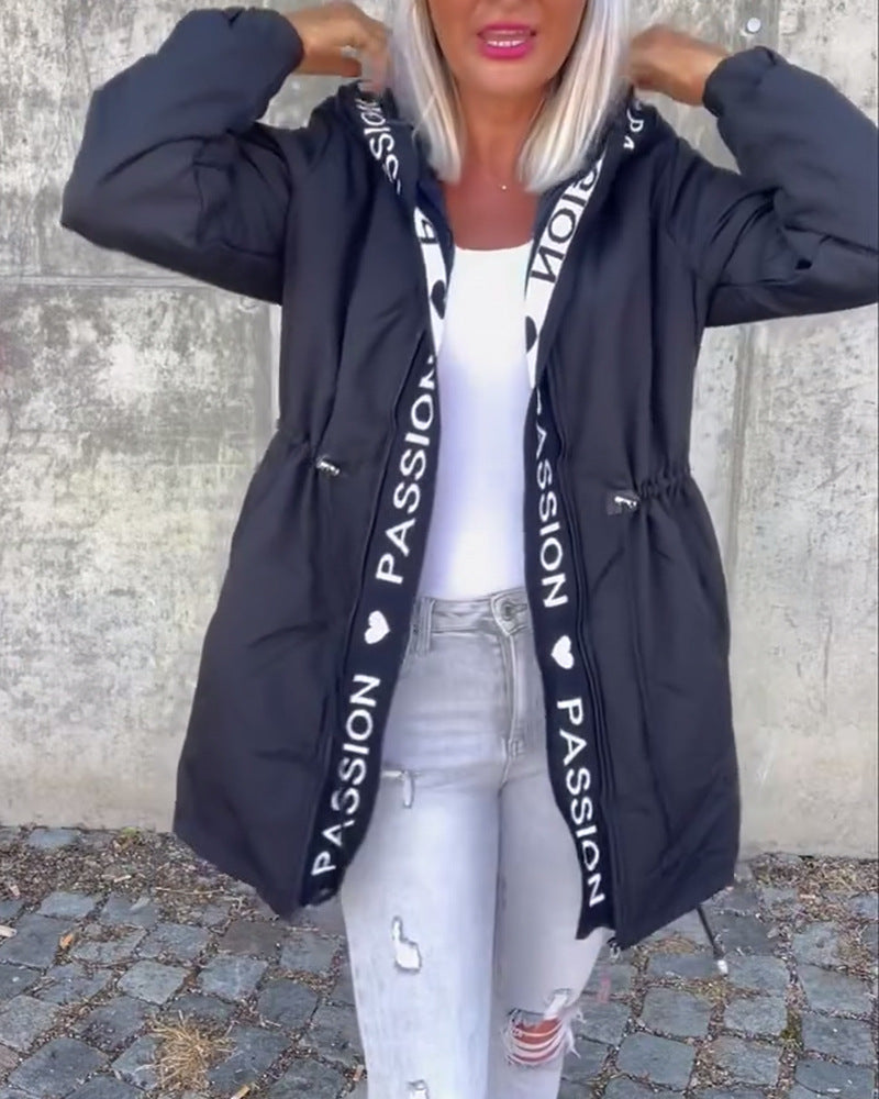 Damen nan Kapuzenparka mit Tunnelzugtaillierung und Logoband-Reißverschluss Drune