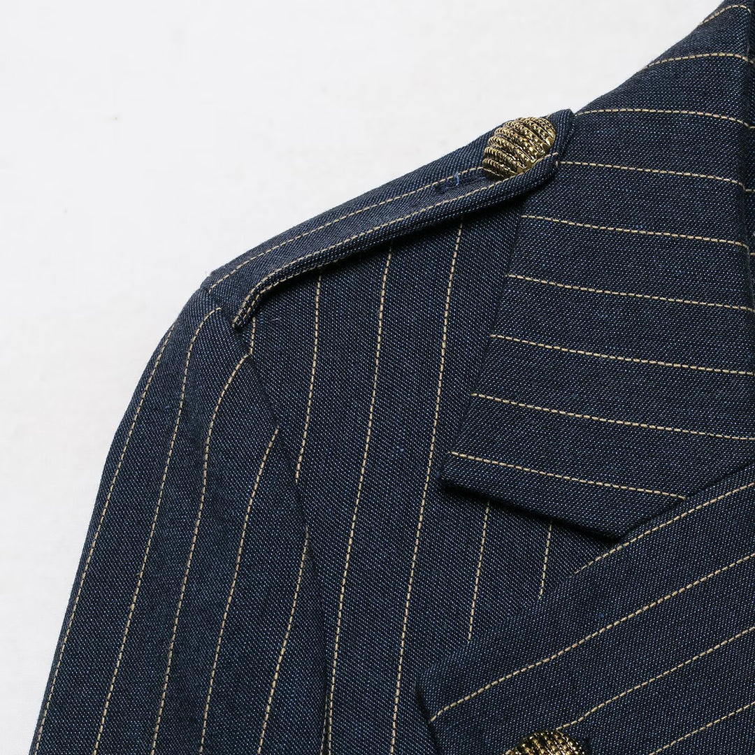 Damen Cropped-Blazer im Nadelstreifen mit doppelseitiger Zierknopfleiste und Schulterriegeln Drune