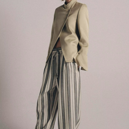 Damen Elegantes Cape-Kurzmantel mit Stehkragen, asymmetrischem Überschlag und Ärmelklappen Drune