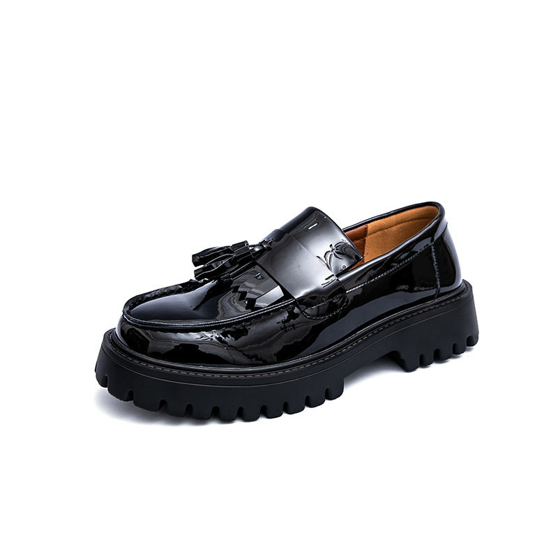Damen Plateau-Brogue Derby mit markanter Profilsohle und Lacklederoptik Drune