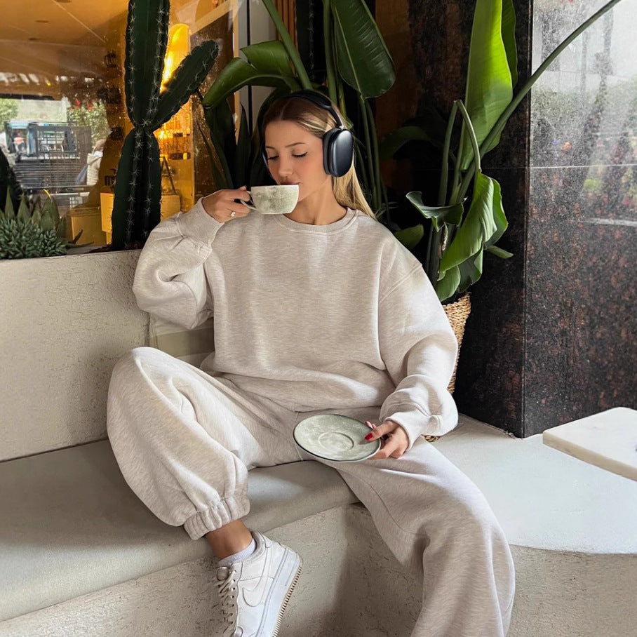 Damen Oversize-Crewneck und High-Waist Tunnelzug-Jogginghose Set aus weichem French-Terry Drune
