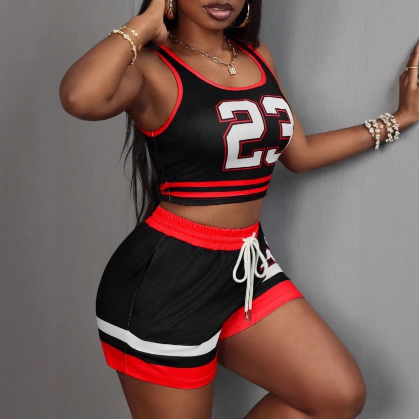 Damen Sportliches Freizeit-Outfit mit Crop-Top und Shorts Drune