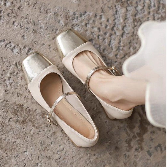 Damen elegante Ballerinas mit geschwungenem Riemen und glänzender Zehenkappe Drune