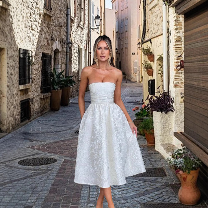 Damen Cocktailkleid mit elegantem Bustier-Oberteil und schwingendem Rock Drune