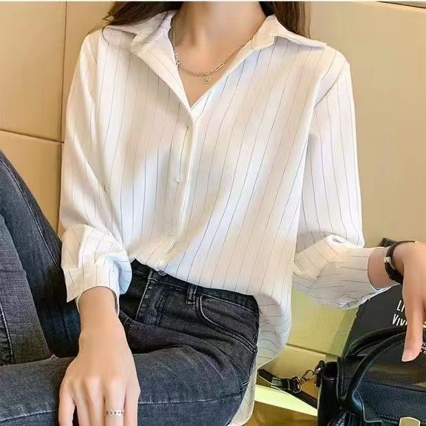 Damen stilvolle Bluse mit feinem Streifenmuster Drune