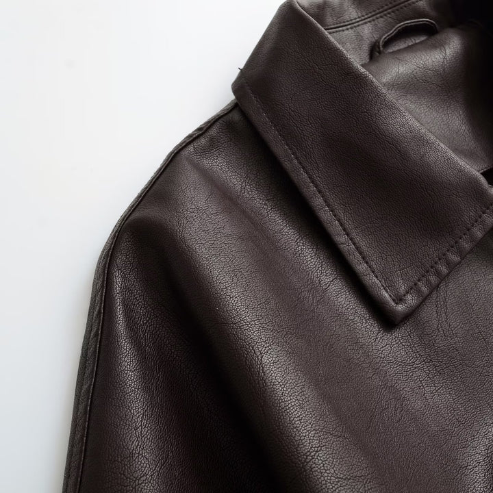 Damen Kurze Boxy-Bomberjacke aus veganer Lederoptik mit Hemdkragen und elastischem Bund Drune