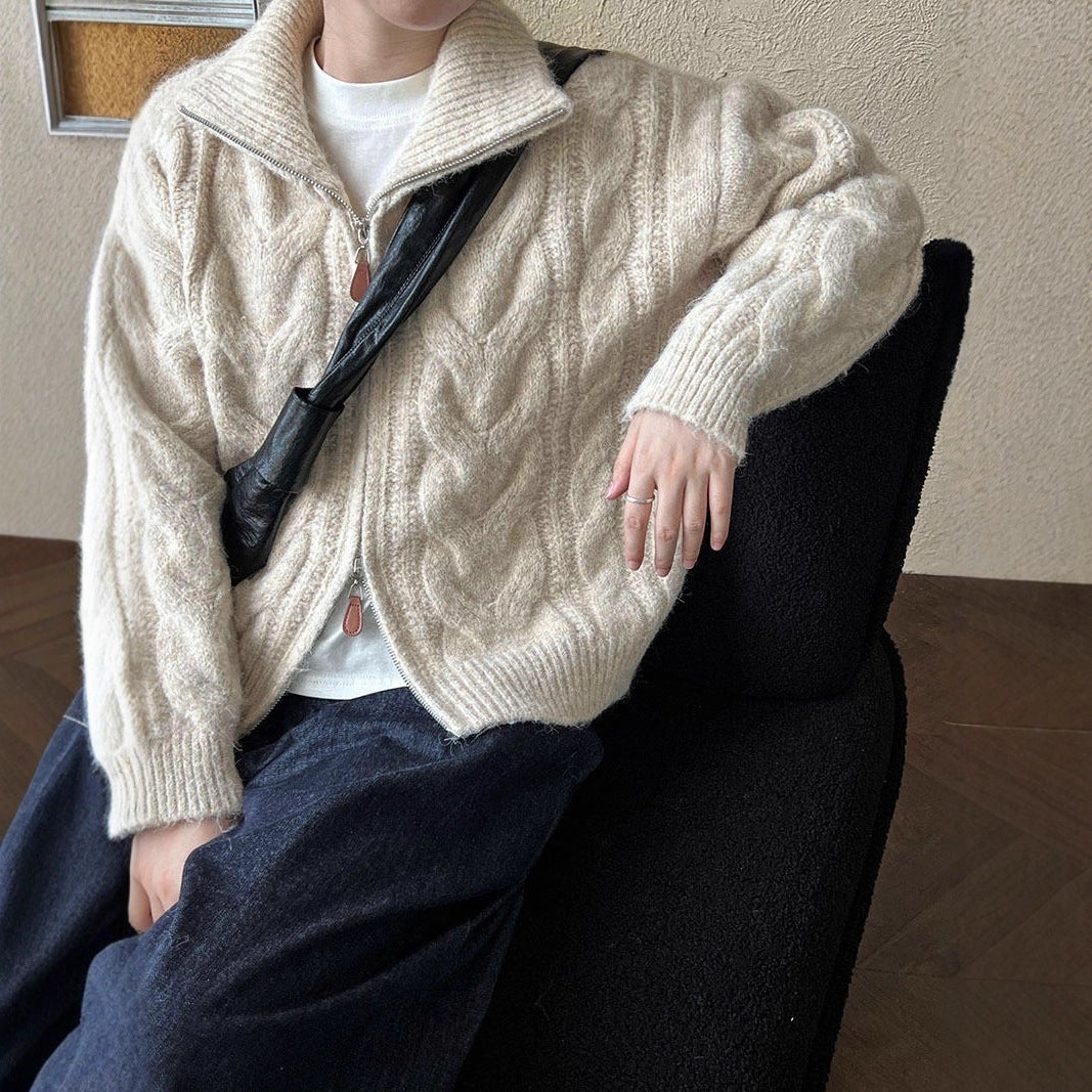 Damen Grobstrickjacke mit Stehkragen und modernen Zopfmustern Drune