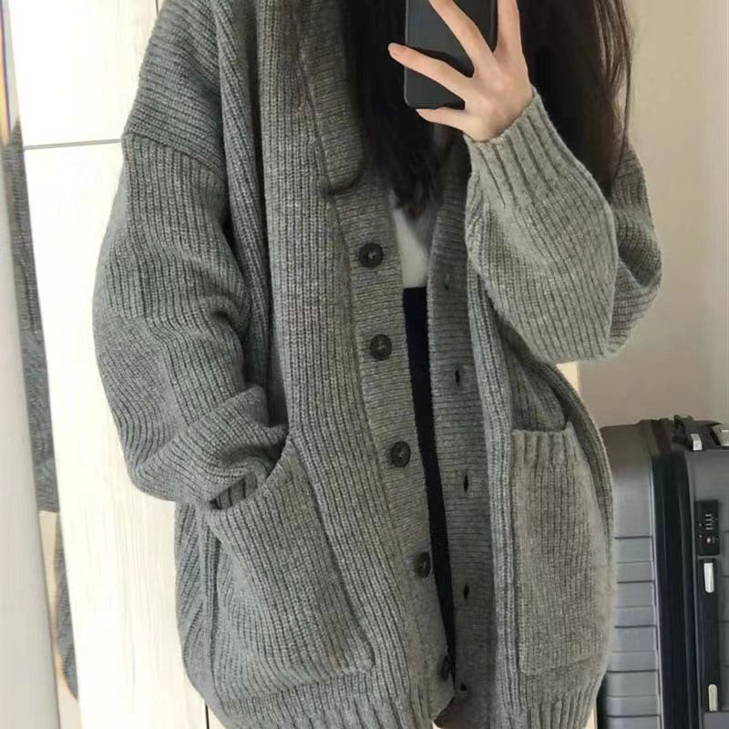 Damen oversized Strickjacke mit Knopfverschluss und praktischen Taschen Drune