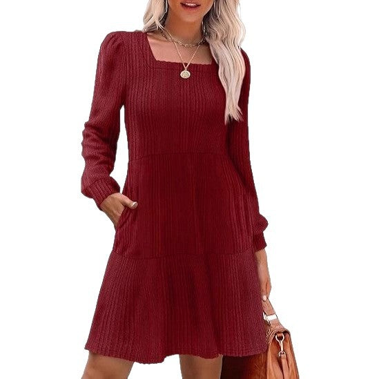 Damen Gestricktes A‑Linien‑Minikleid mit quadratischem Ausschnitt, Stufenrock und Eingrifftaschen Drune